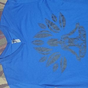Platinum mens graphic v neck tee
